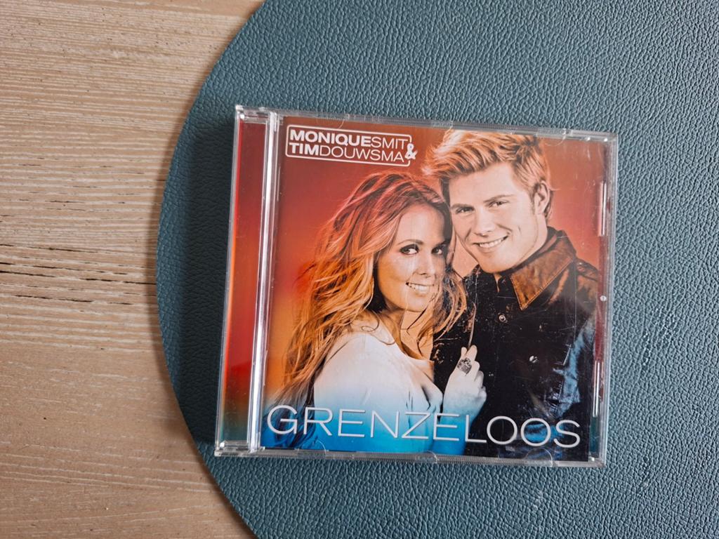 monique smit & tim douwsma grenzeloos album, Ophalen of Verzenden, Zo goed als nieuw, Levenslied of Smartlap