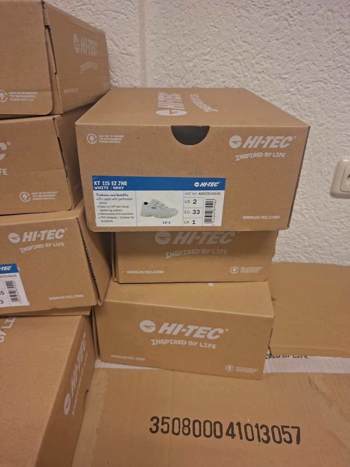 Partij Hi-tec Kinder Sneaker Nieuw in Doos | CIRCA 95 paar, Kinderen en Baby's, Kinderkleding | Schoenen en Sokken, Hi-tec, -