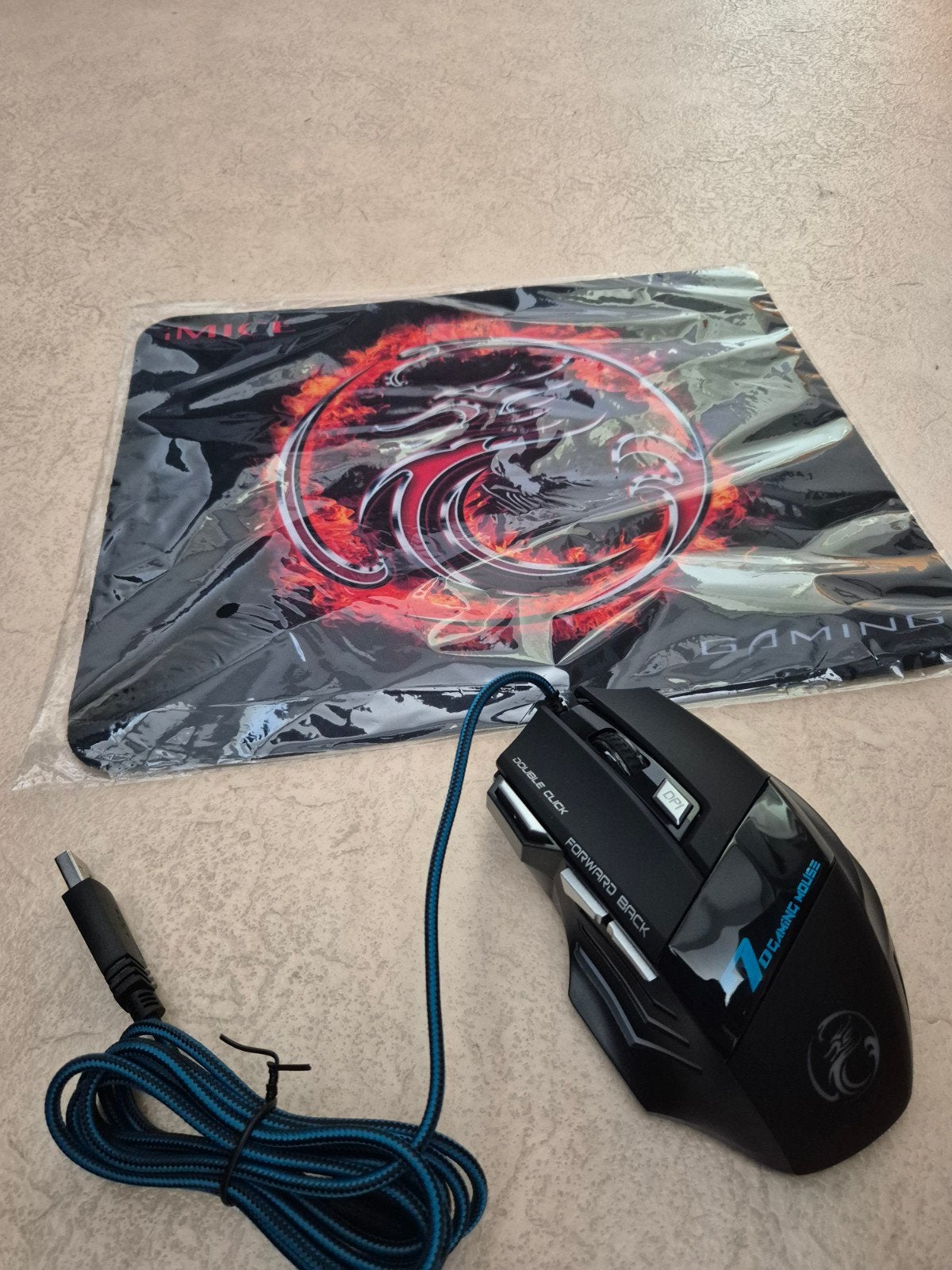Gaming mouse Imice + mat NIEUW! ongebruikt, Computers en Software, Ophalen of Verzenden, Nieuw, Gaming muis