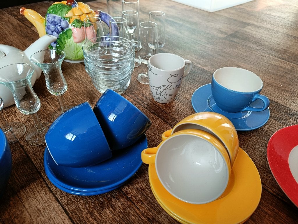 vrolijk servies, Ophalen, Gebruikt, Overige stijlen, Kop(pen) en/of Schotel(s)