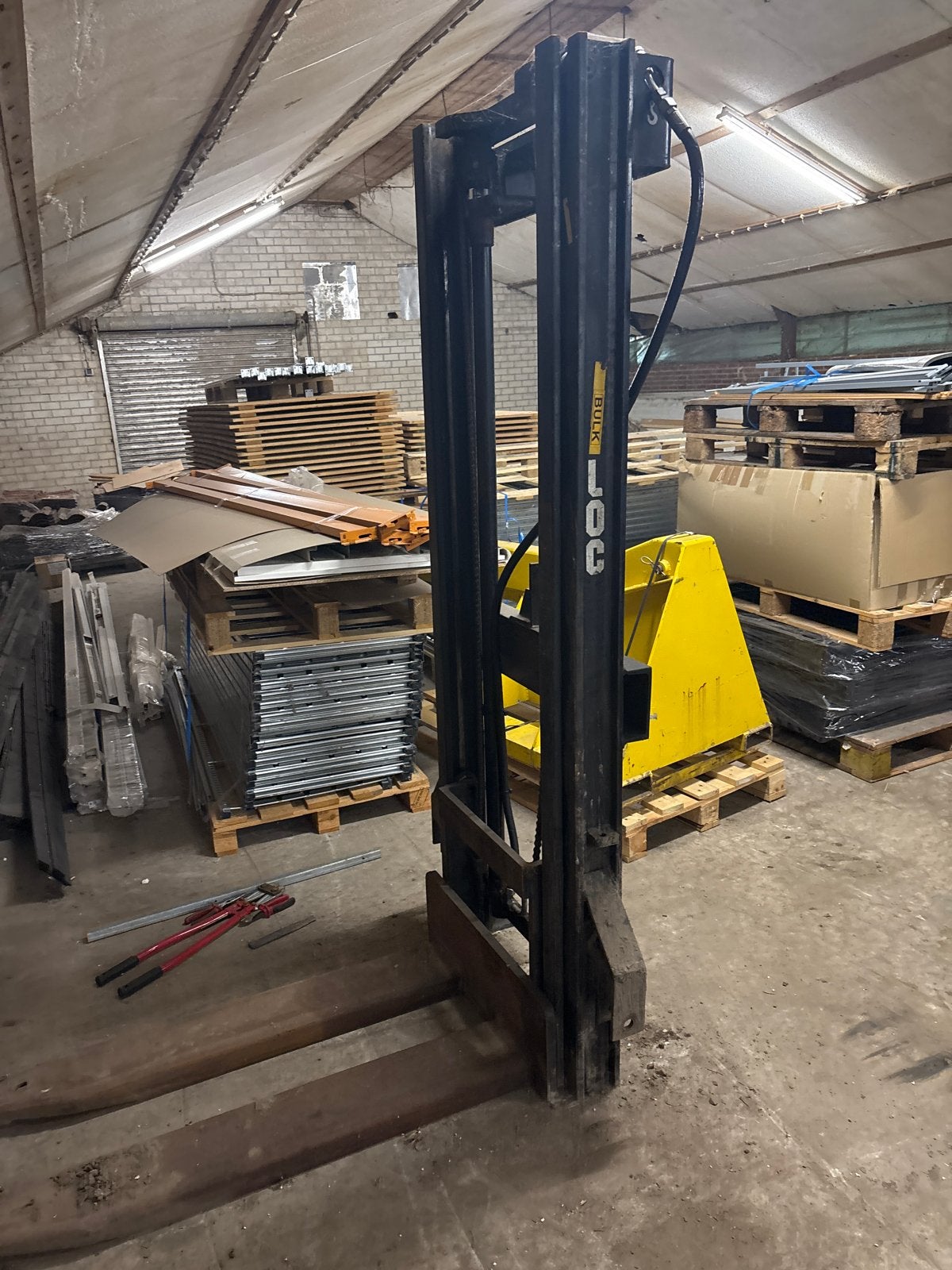 Heftruckmast voor tractor - 4 meter hefhoogte, Zakelijke goederen, 1000 tot 2000 kg, Ophalen, Hydraulisch, Voorzetapparatuur