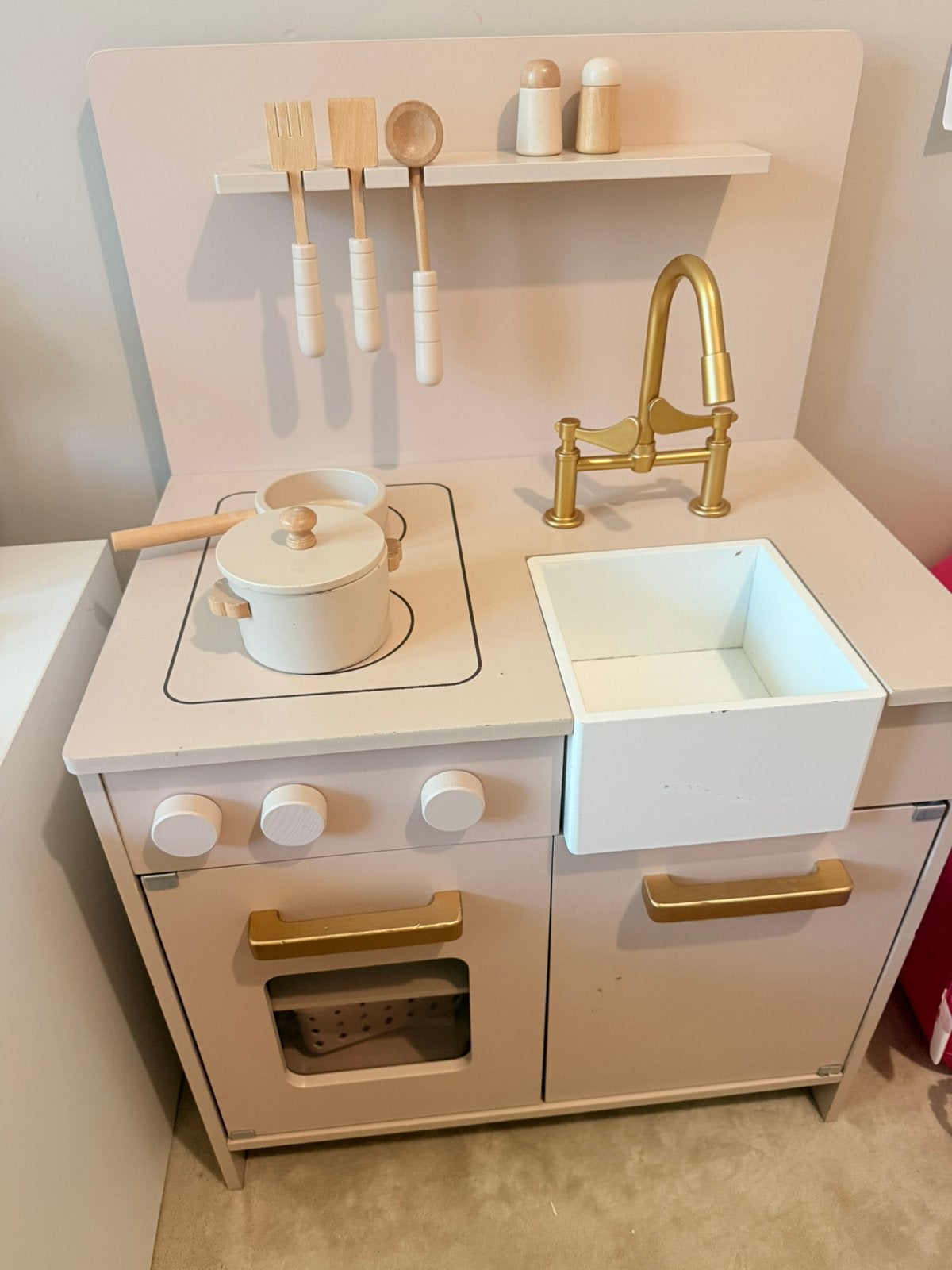 Petit Amélie speelkeuken in oud roze, Ophalen, Zo goed als nieuw