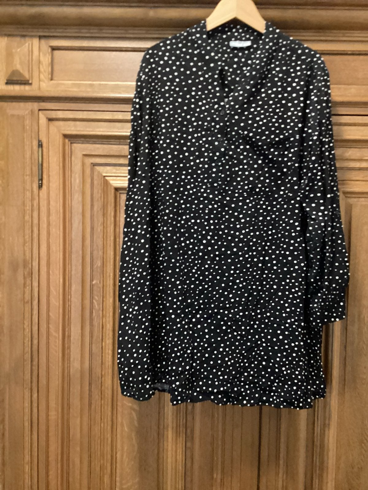 Janina Zwarte Blouse met Witte Stippen - Maat 54, Verzenden, Zo goed als nieuw, Maat 46/48 (XL) of groter, Zwart