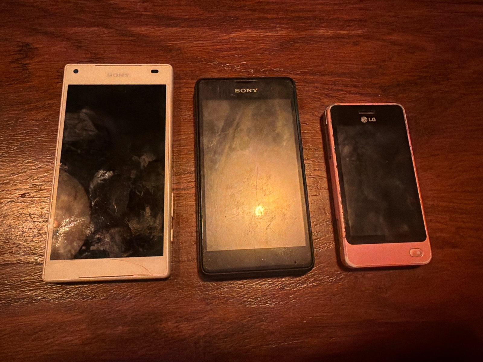 Partij van 3 telefoons: Sony Xperia Z5 Compact, Sony Xperia,, Ophalen of Verzenden, Niet werkend, Zonder abonnement