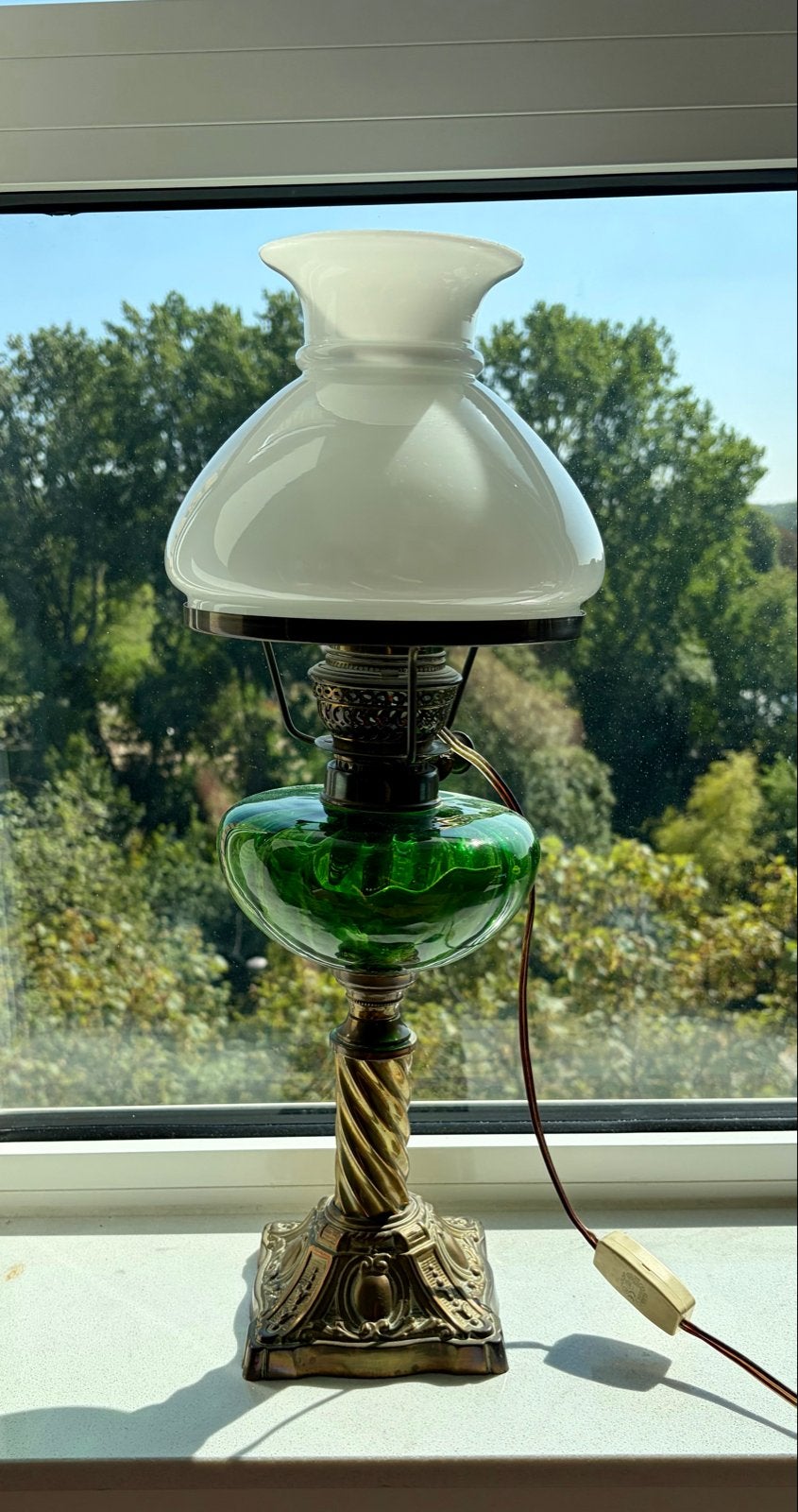 Antieke Oliedomlamp: Groen Glas & Messing, Elektrisch, Ophalen