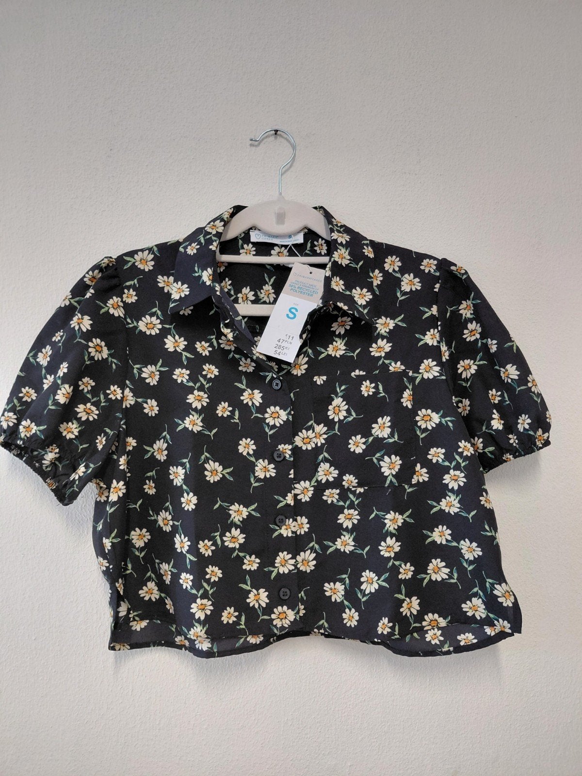 Primark Black Daisy Print Cropped Shirt, Ophalen of Verzenden, Zo goed als nieuw, Zwart, Korte mouw