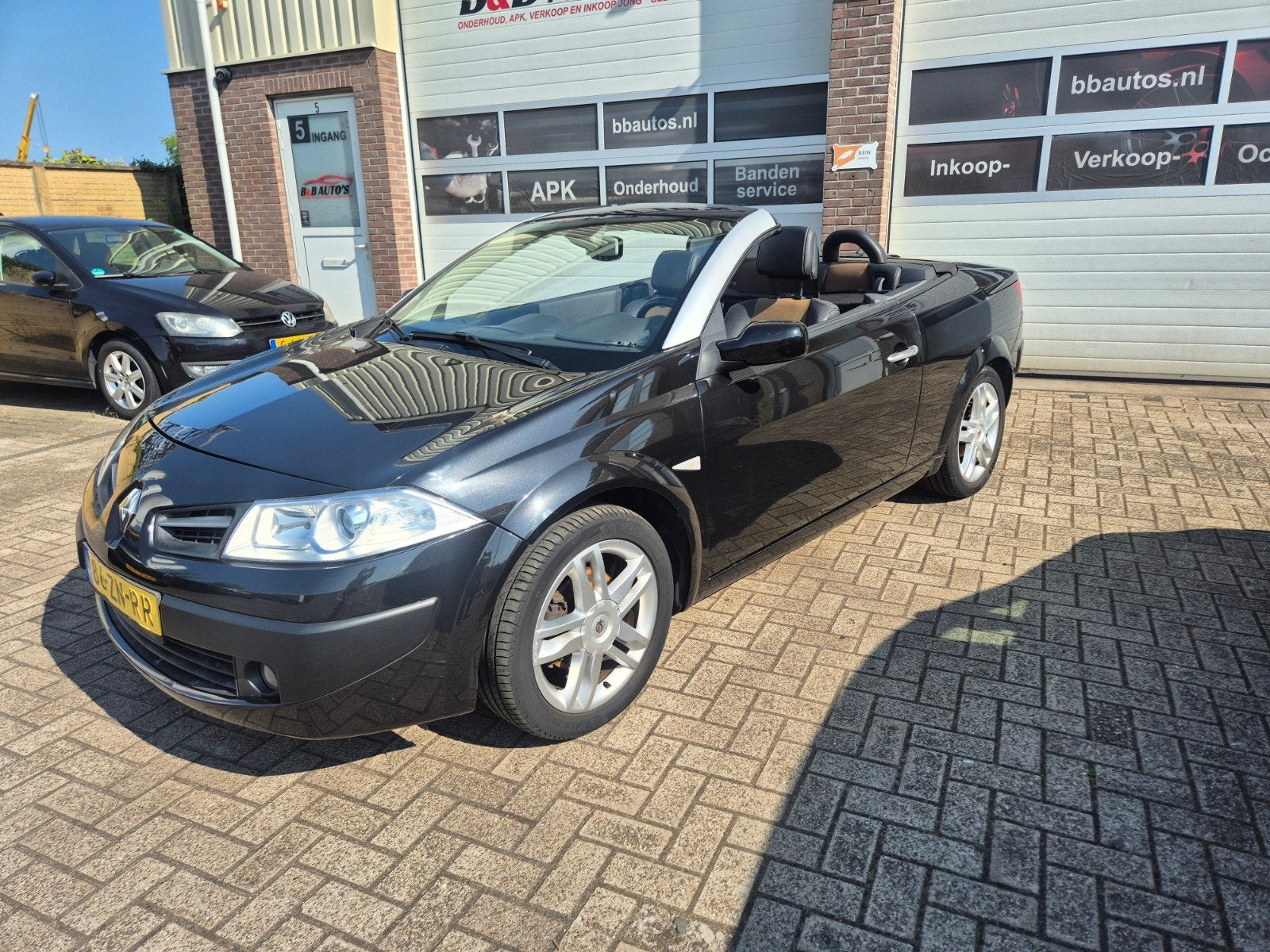 Renault Mégane 2.0 16V 120KW Cabrio E4 2008 Zwart, Auto's, 1998 cc, 4 cilinders, Cabriolet, 4 stoelen
