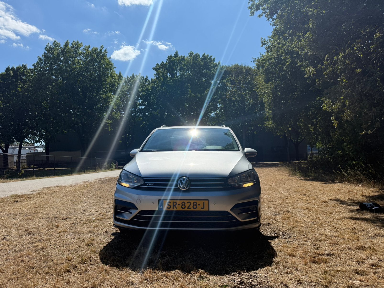 Volkswagen Touran NAP 1.4 TSI 110KW/150PK 7-DSG 2018 Grijs, Auto's, Zwart, 4 cilinders, 7 stoelen, Particulier