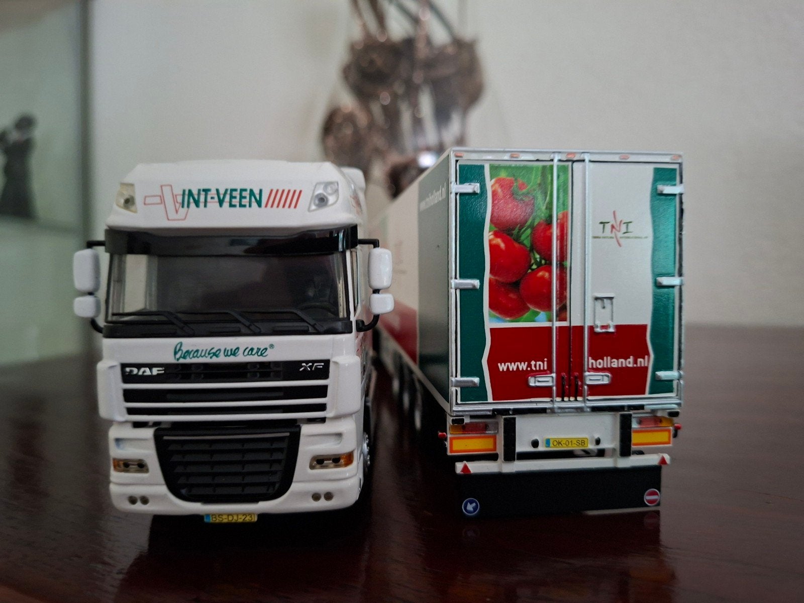 Wsi Daf XF van Int Veen vitrine model, Hobby en Vrije tijd, Modelauto's | 1:50, Ophalen of Verzenden, Zo goed als nieuw, Bus of Vrachtwagen