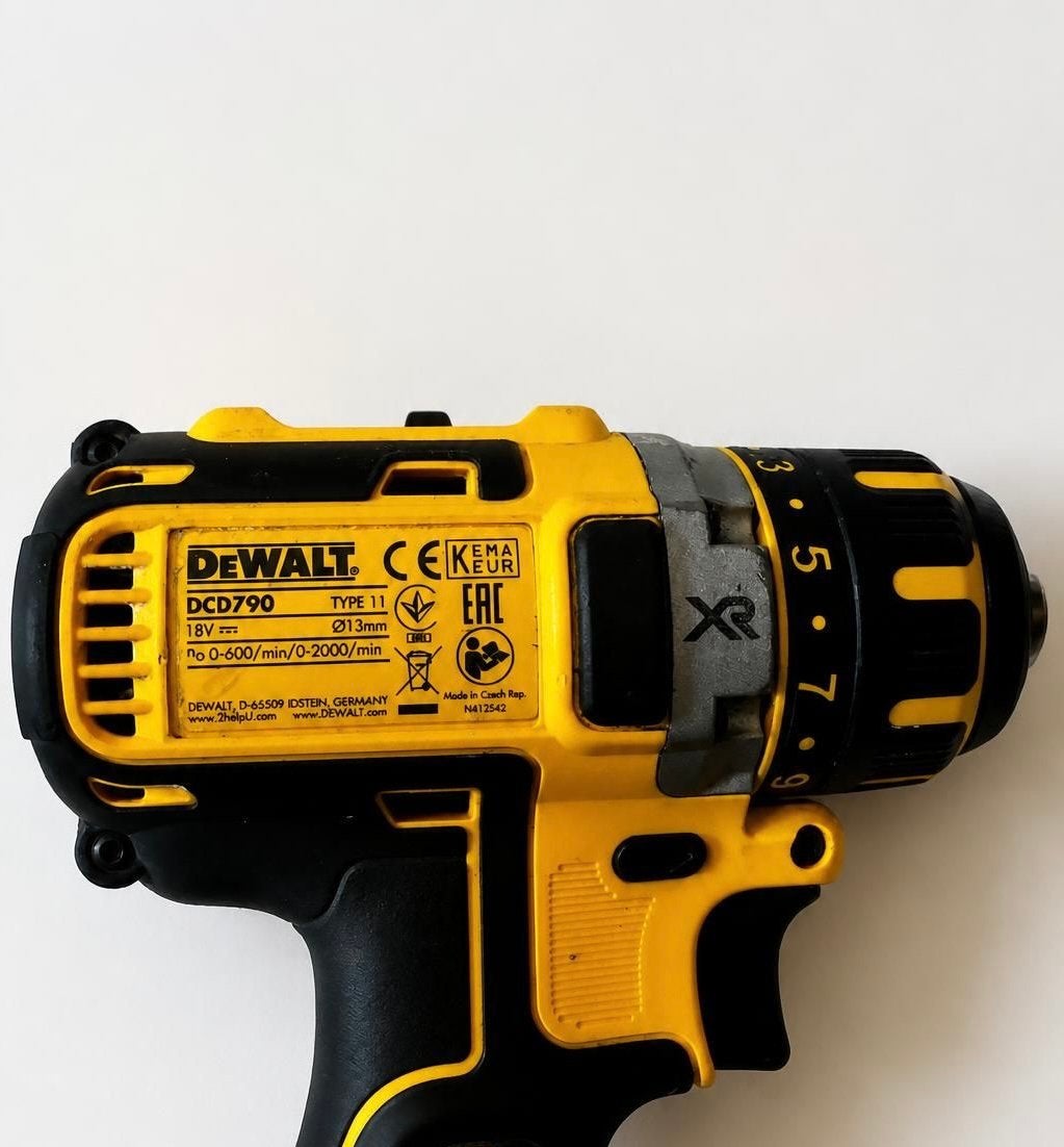 Foto 4 van DeWALT DCD790 – complete set