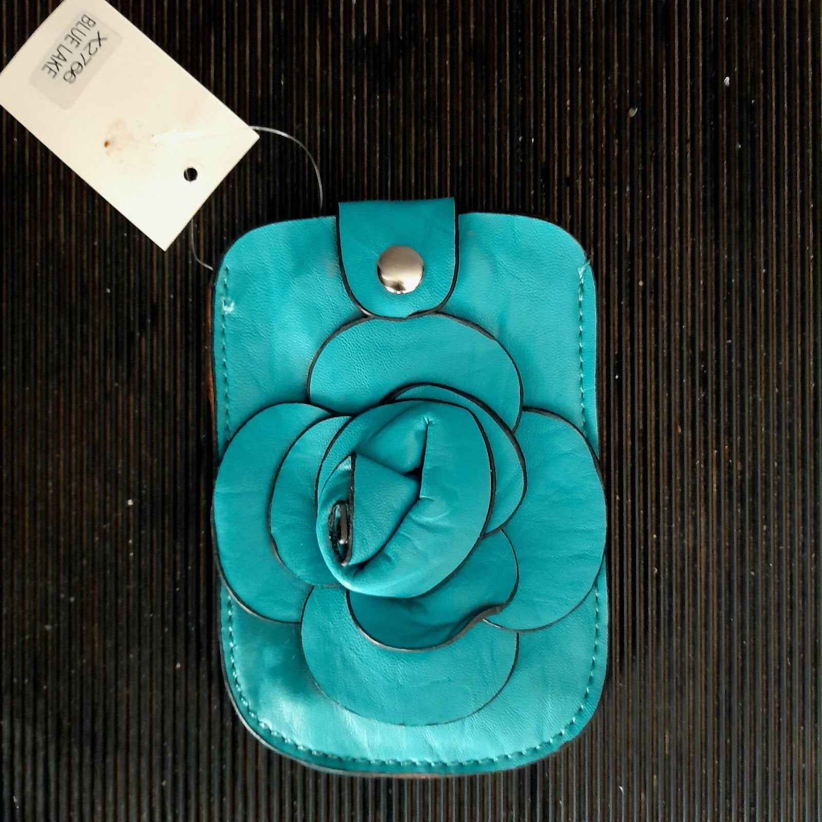 Nieuwe turquoise leren cross-body tas/telefoonhoes met roos, Ophalen of Verzenden, Nieuw, Leer