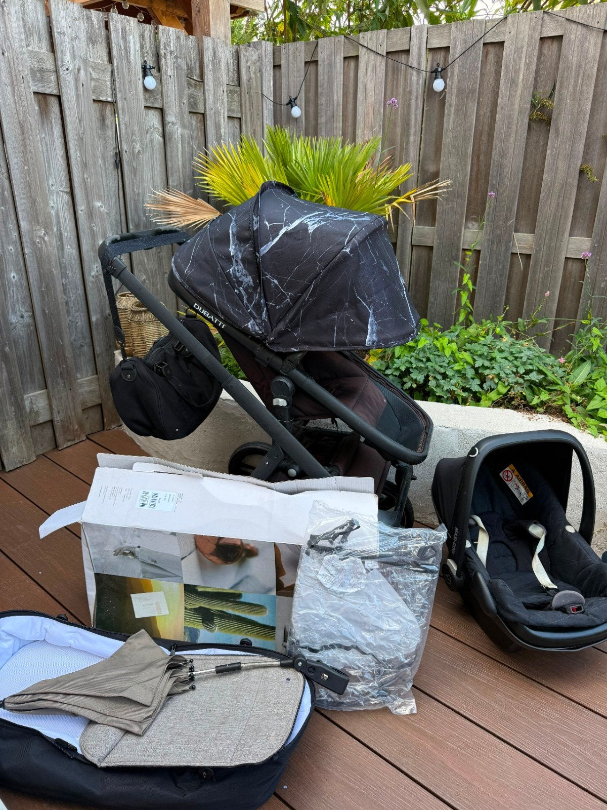 Dubatti one compleet kinderwagen
kinderwagen is gebruikt, ma, Ophalen of Verzenden, Gebruikt, Overige merken
