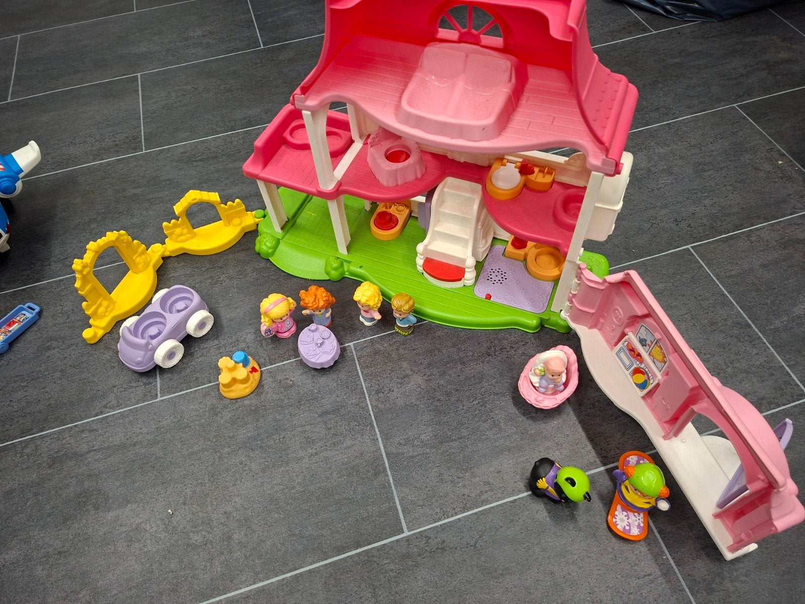 Fisher-Price Little People Poppenhuis met accessoires, Ophalen of Verzenden, Gebruikt, Poppenhuis