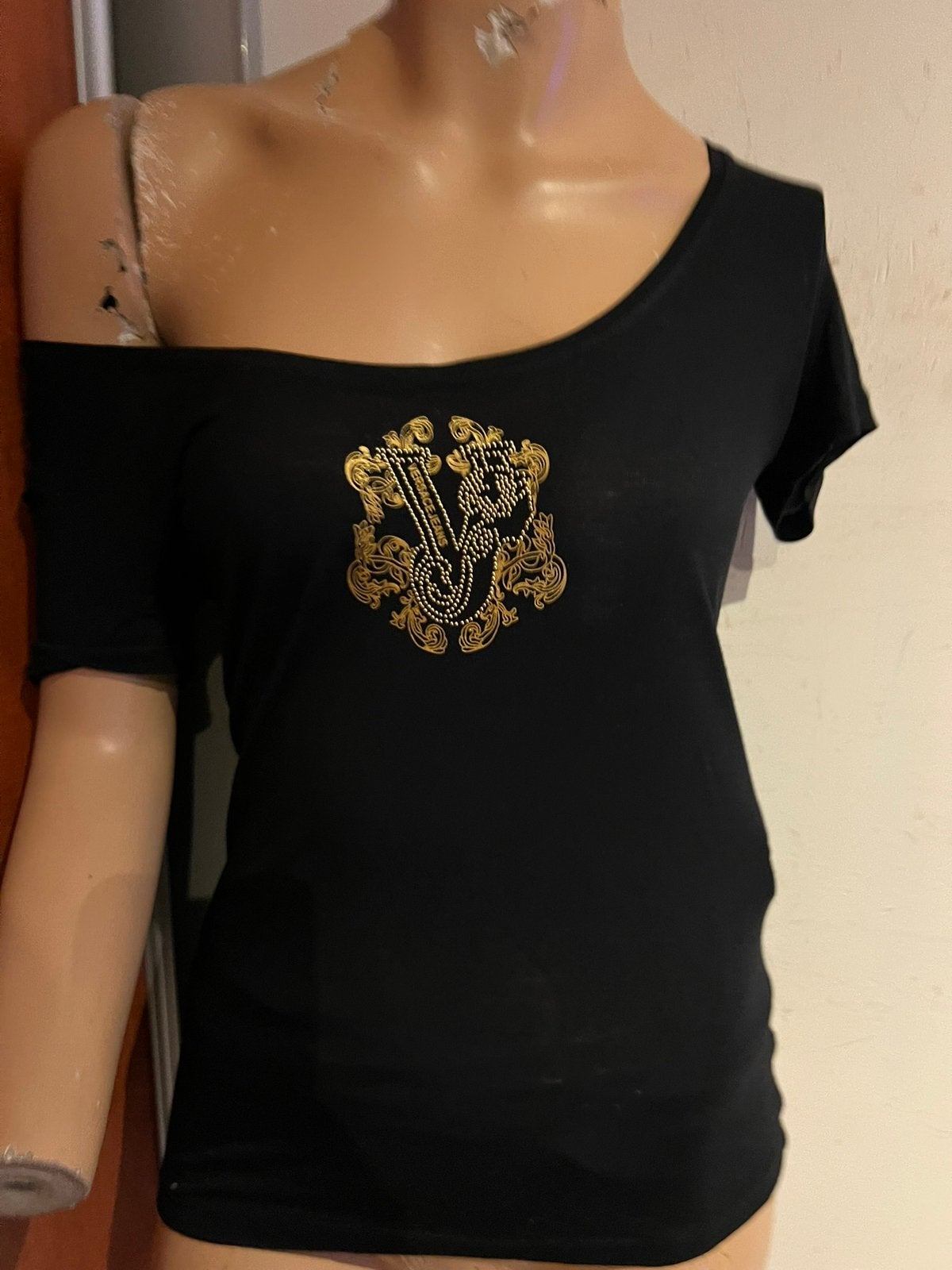 Versace  T-shirt Zwart met Gouden Opdruk XS origineel zgan, Zwart, G, Ophalen of Verzenden, Zo goed als nieuw
