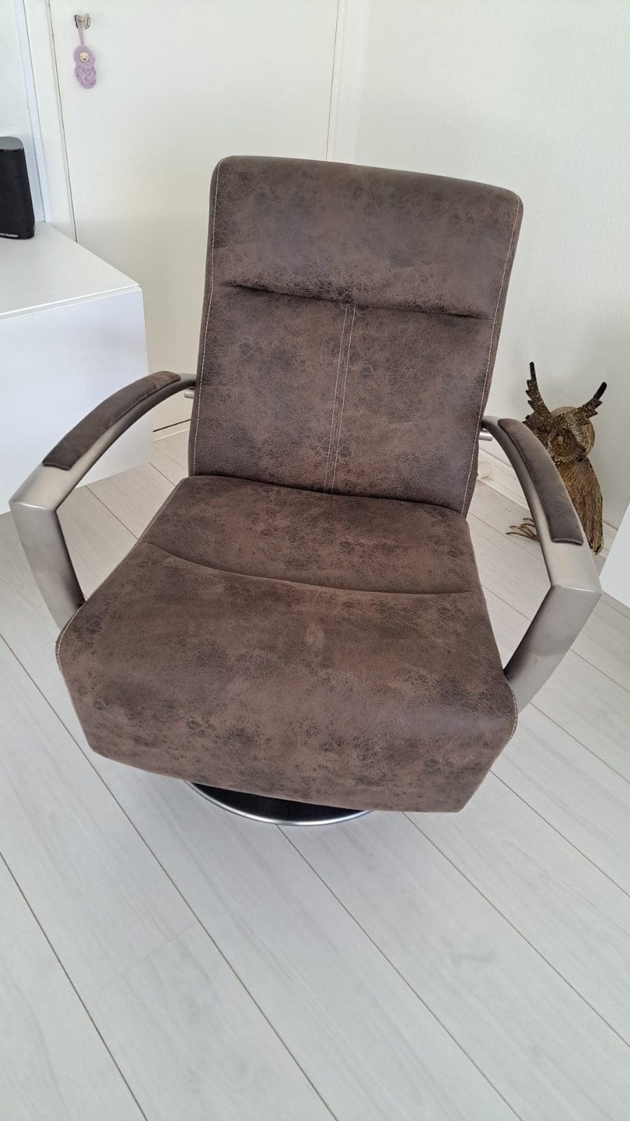 Comfortabele bruine fauteuil - Zo goed als nieuw, Ophalen, Gebruikt, Bruin, Metaal