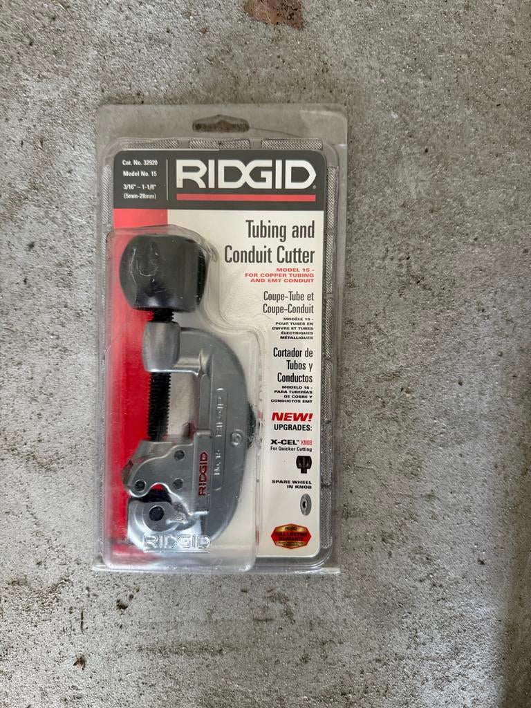 RIDGID Pijpensnijder Model 15, Ophalen, Nieuw