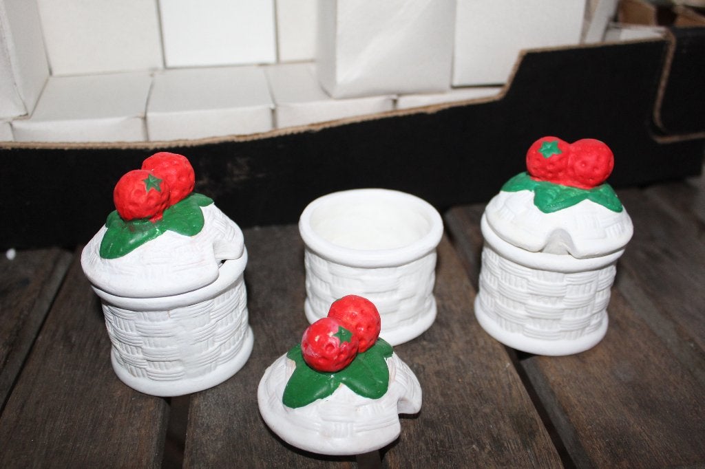 18 Aardewerk potjes met aardbei decoratie, aarbei pot, Overige typen, Nieuw, Ophalen of Verzenden, Overige stijlen