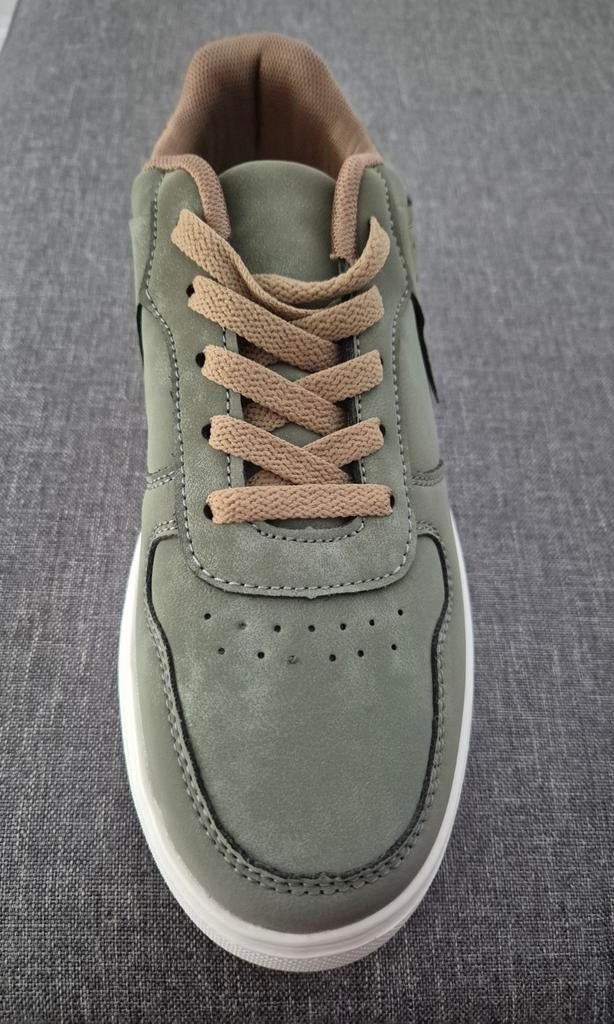 Groene sneakers maat 40, Kleding | Dames, Schoenen, Nieuw, Ophalen of Verzenden, Sneakers of Gympen, Groen