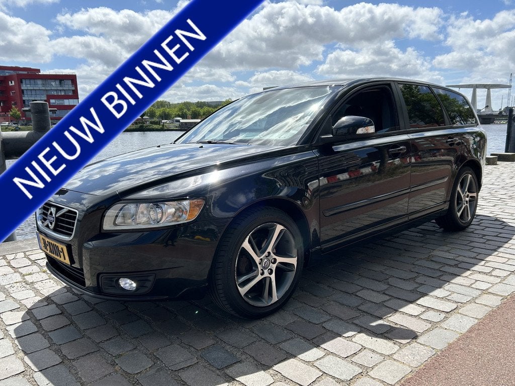 Volvo V50 2.0 Limited Edition Navi Airco/ecc leder int, Auto's, Volvo, Gebruikt, 4 cilinders, Automatische klimaatregeling, Zwart