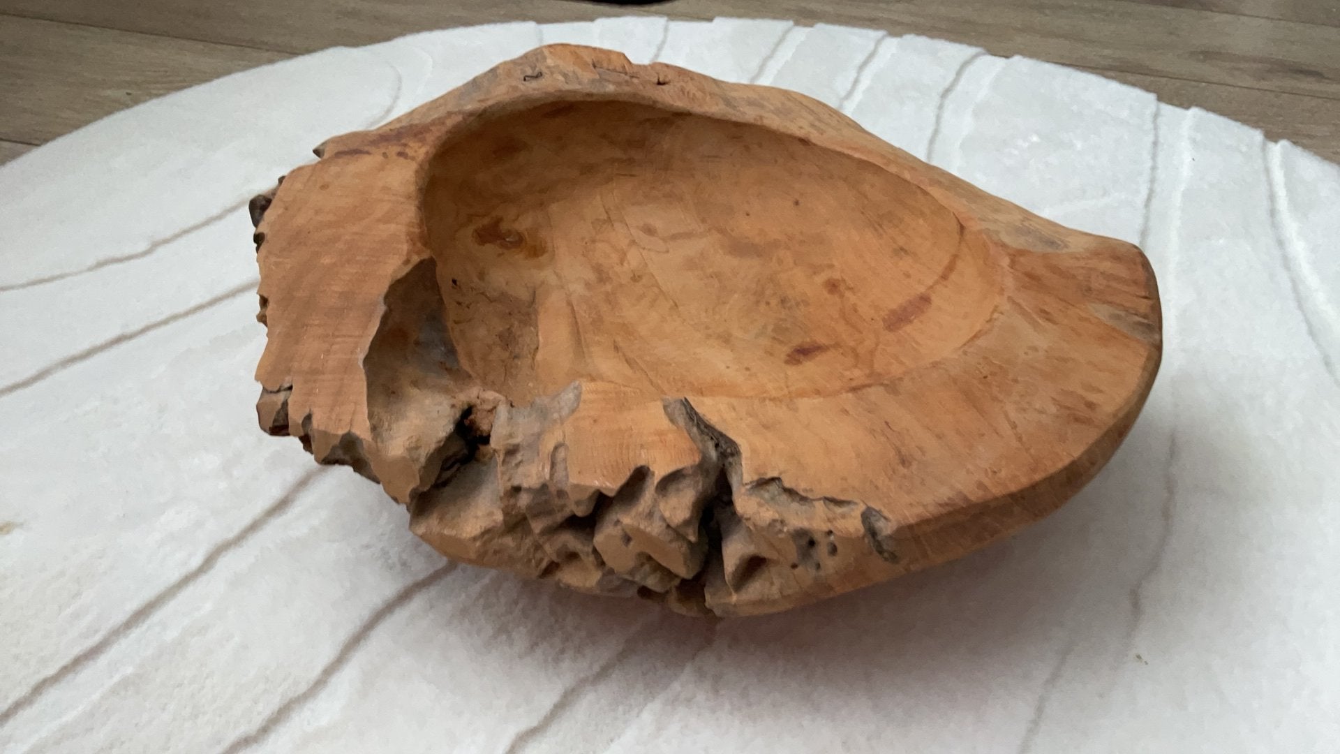 Schaal hout, Huis en Inrichting, Woonaccessoires | Schalen en Manden, Ophalen of Verzenden, Zo goed als nieuw, Rond, Hout