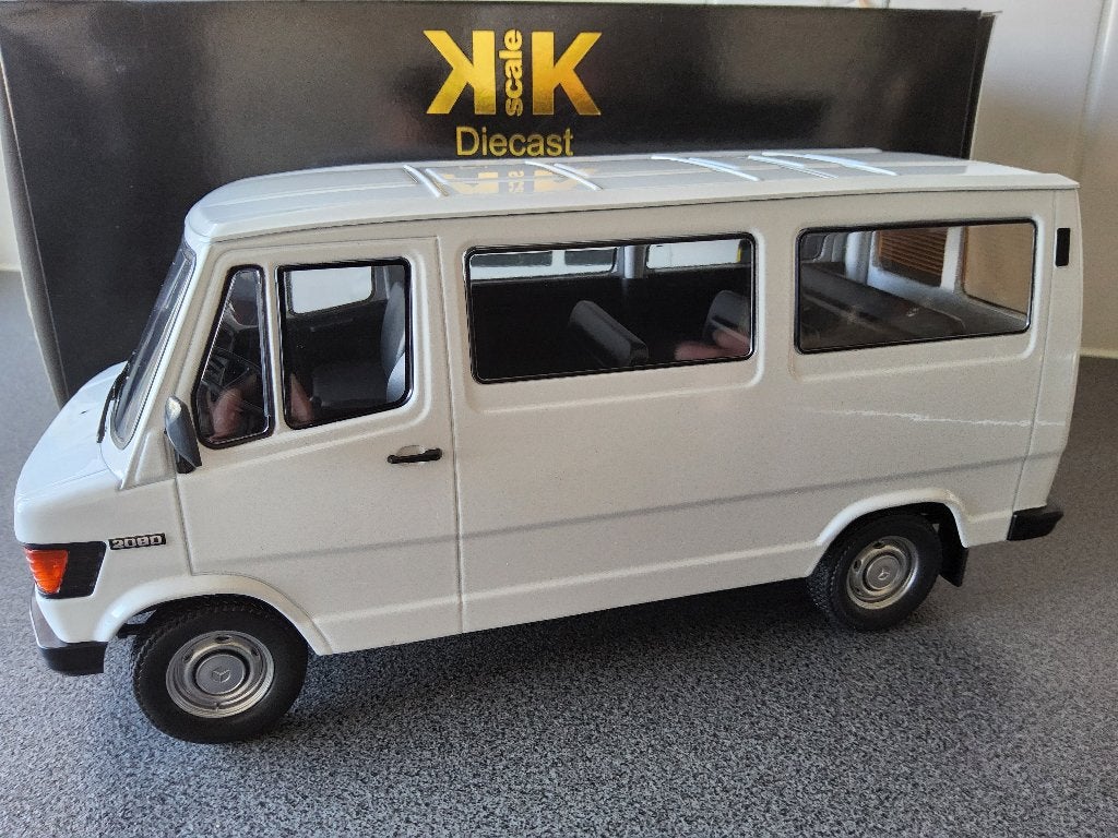 Mercedes-Benz 208D bus., Ophalen of Verzenden, Zo goed als nieuw, Overige typen, Overige merken