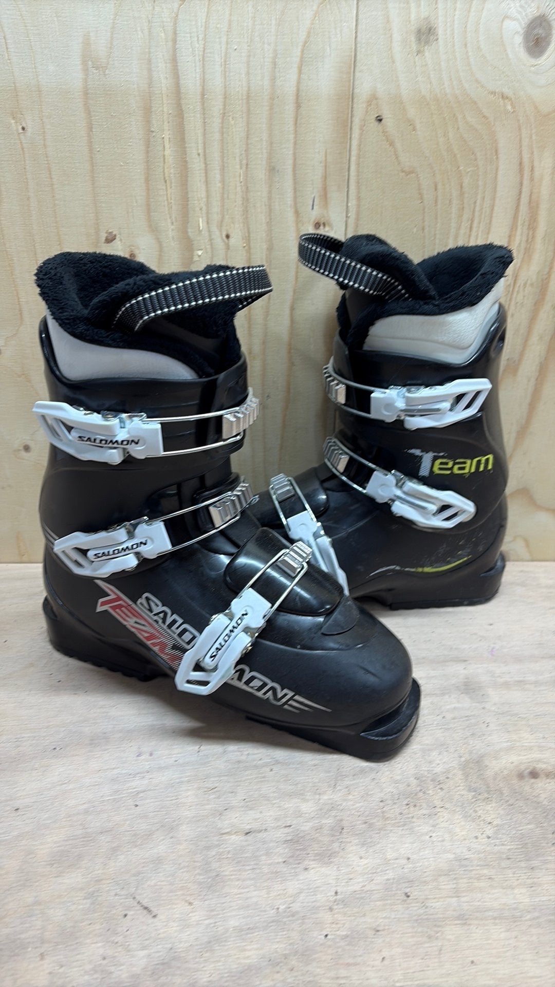 Salomon Team skischoenen maat 38/39 – kinderskischoenen, Sport en Fitness, Gebruikt, 100 tot 140 cm, Schoenen, Salomon