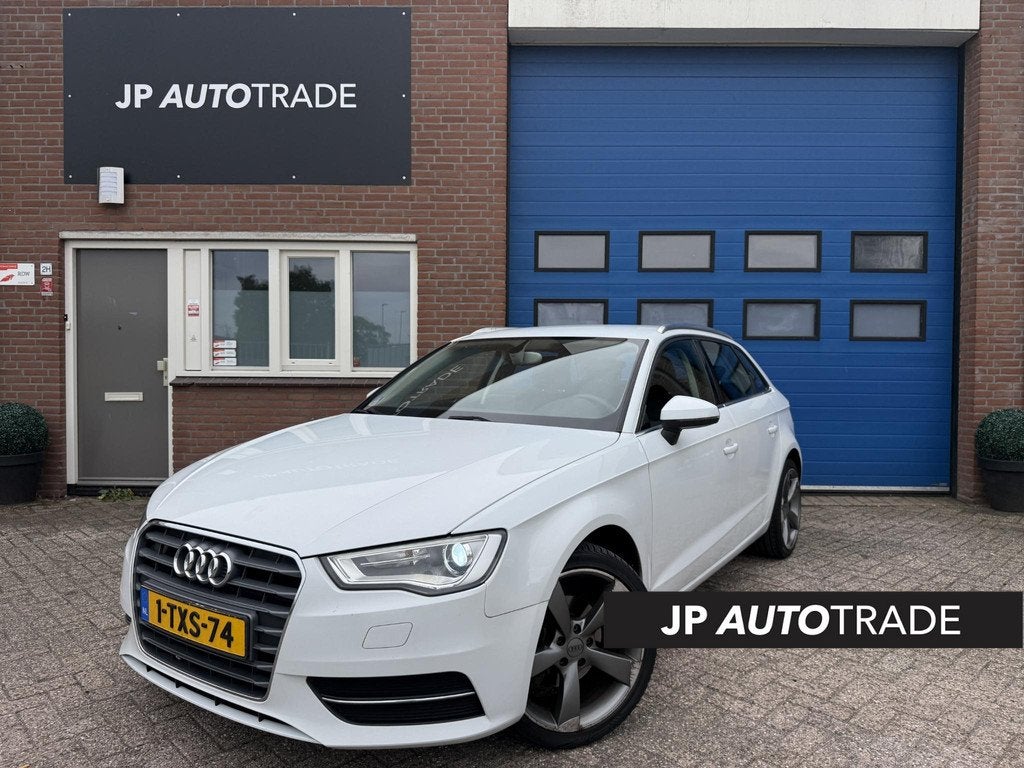 Audi A3 Sportback 1.2 TFSI Ambiente Pro Line plus | Led | Na, Auto's, Audi, Euro 5, Stof, Gebruikt, Zwart