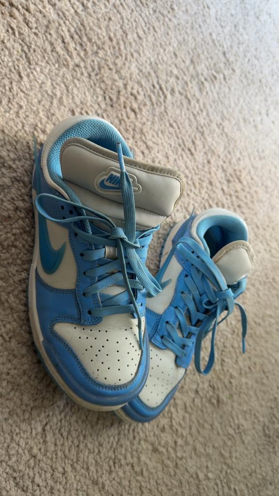 Nike schoenen maat 38 - Blauw/Wit, Ophalen, Gedragen, Blauw, Sneakers of Gympen