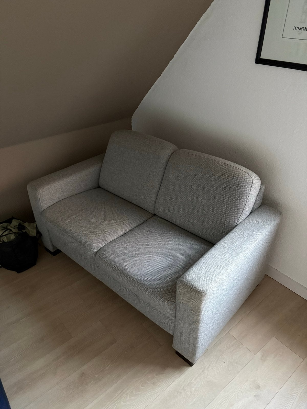 Comfortabele grijze tweezitsbank, Gebruikt, 150 tot 200 cm, Tweepersoons, 75 tot 100 cm