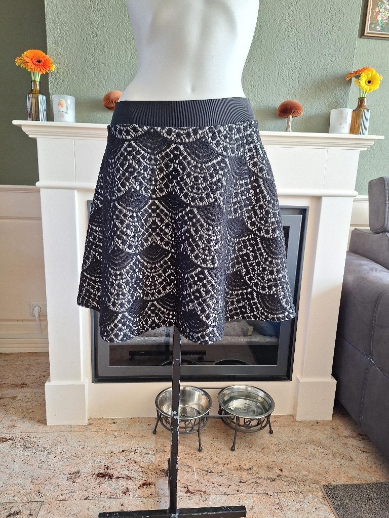 Rinascimento see through rok klokkend zwart wit L, Verzenden, Zwart, Zo goed als nieuw, Boven de knie