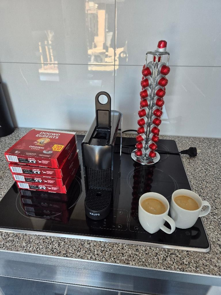 Krups Nespresso Essenza Mini + 122 cupjes + cupjeshouder, Witgoed en Apparatuur, Koffiezetapparaten, Ophalen, Espresso apparaat