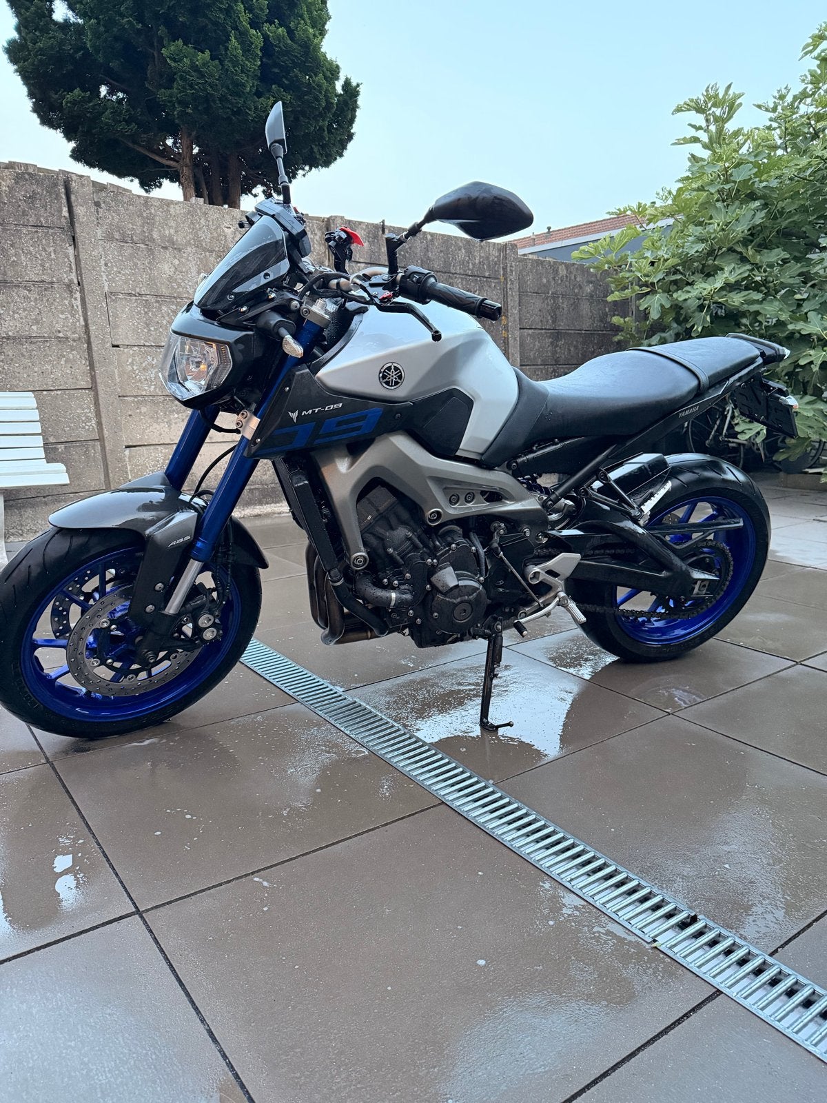 Yamaha MT-09 met Akrapovic uitlaat en ABS, Motorrijbewijs A, Gebruikt, 3 cilinders, Particulier