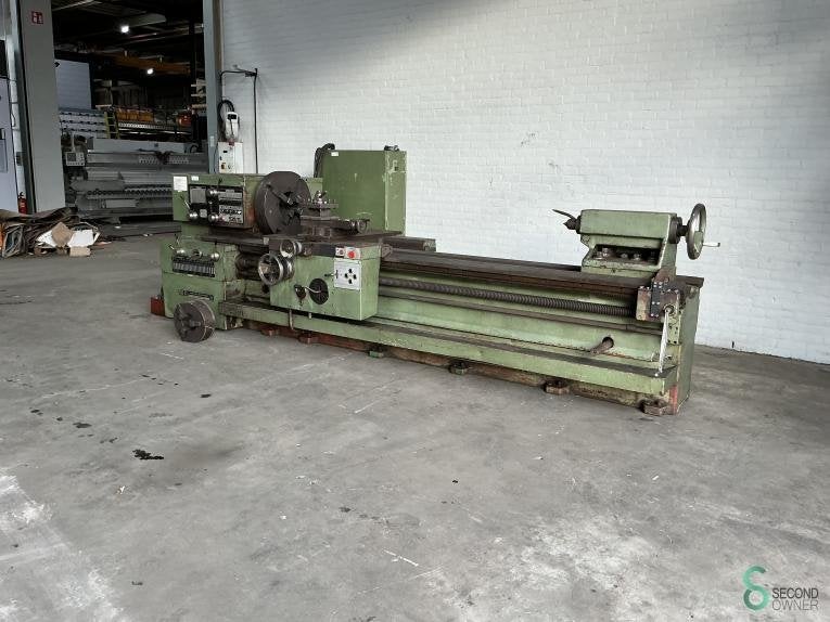 Horizontale draaibanken TOS SUS-63 x 3000mm