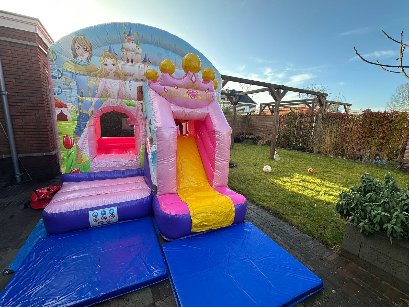 Springkussen te huur / verhuur omgeving haaglanden, Ophalen, Zo goed als nieuw