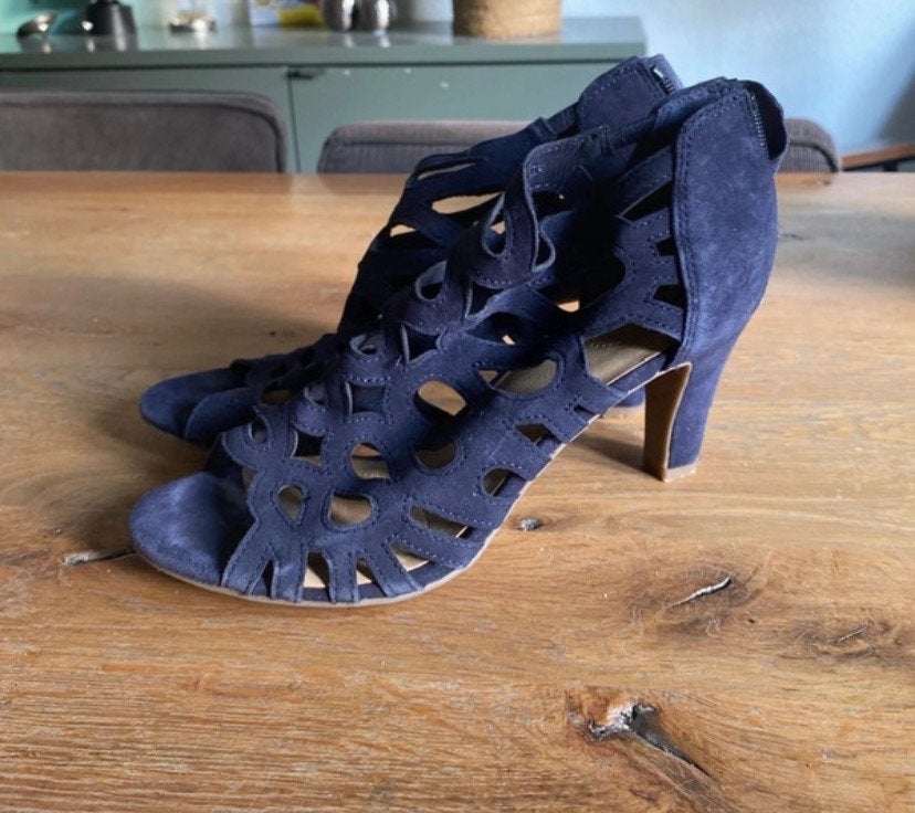 5th Avenue suède sandalen met hak - Maat 39, Kleding | Dames, Schoenen, Ophalen of Verzenden, Zo goed als nieuw, Blauw, Sandalen of Muiltjes