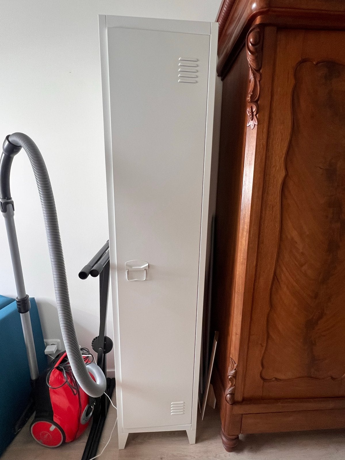 Metalen locker kledingkast Kwantum Leipzig wit, Ophalen, Zo goed als nieuw, Industrieel