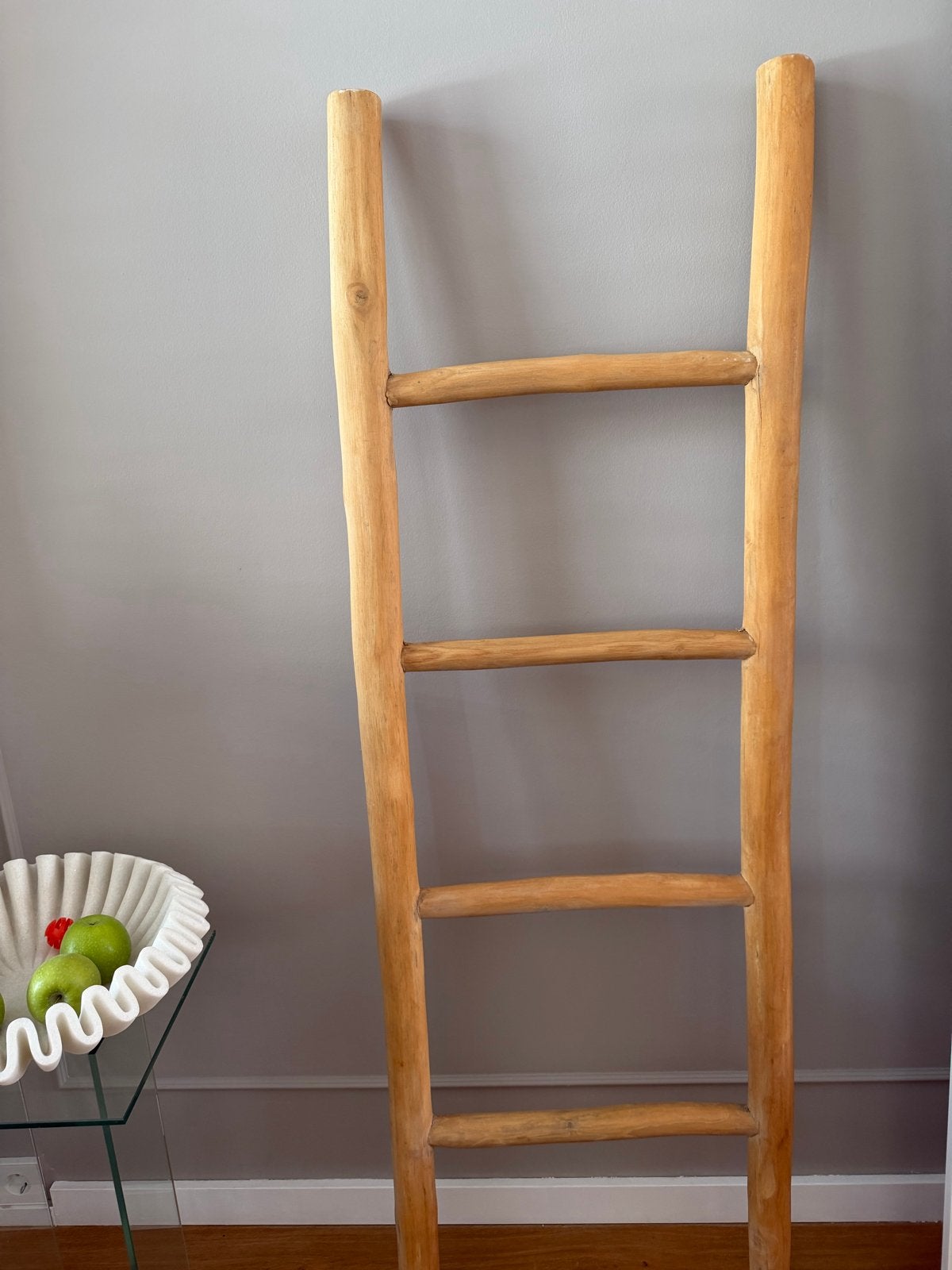 Decoratieve houten trap / ladder, Ophalen, Zo goed als nieuw