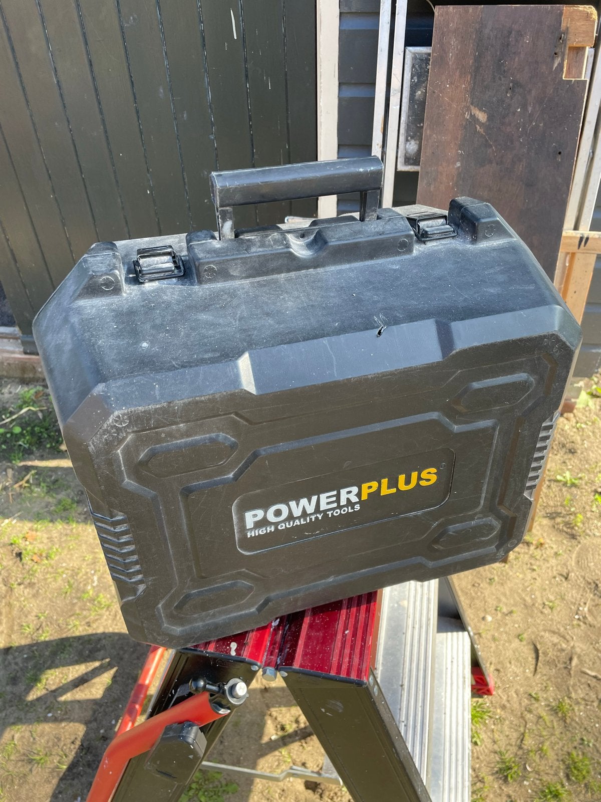 Foto 2 van Powerplus POWX0650 sleuvenfrees in koffer