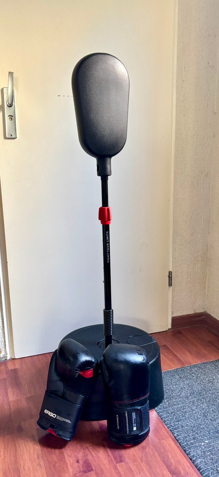 Boxbal op paal met boxhandschoenen, Ophalen, Zo goed als nieuw, Bokszak
