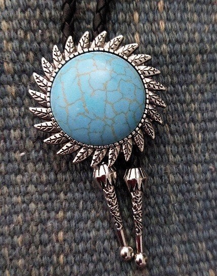 Bolo Tie met Turkoois Steen - Westerse Stijl, Ophalen of Verzenden, Zo goed als nieuw