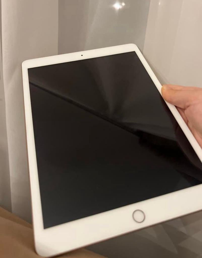 Apple pencil 1st generation + Ipad 8th generation, Computers en Software, Apple iPads, Ophalen of Verzenden, 10 inch, Wit, Apple iPad