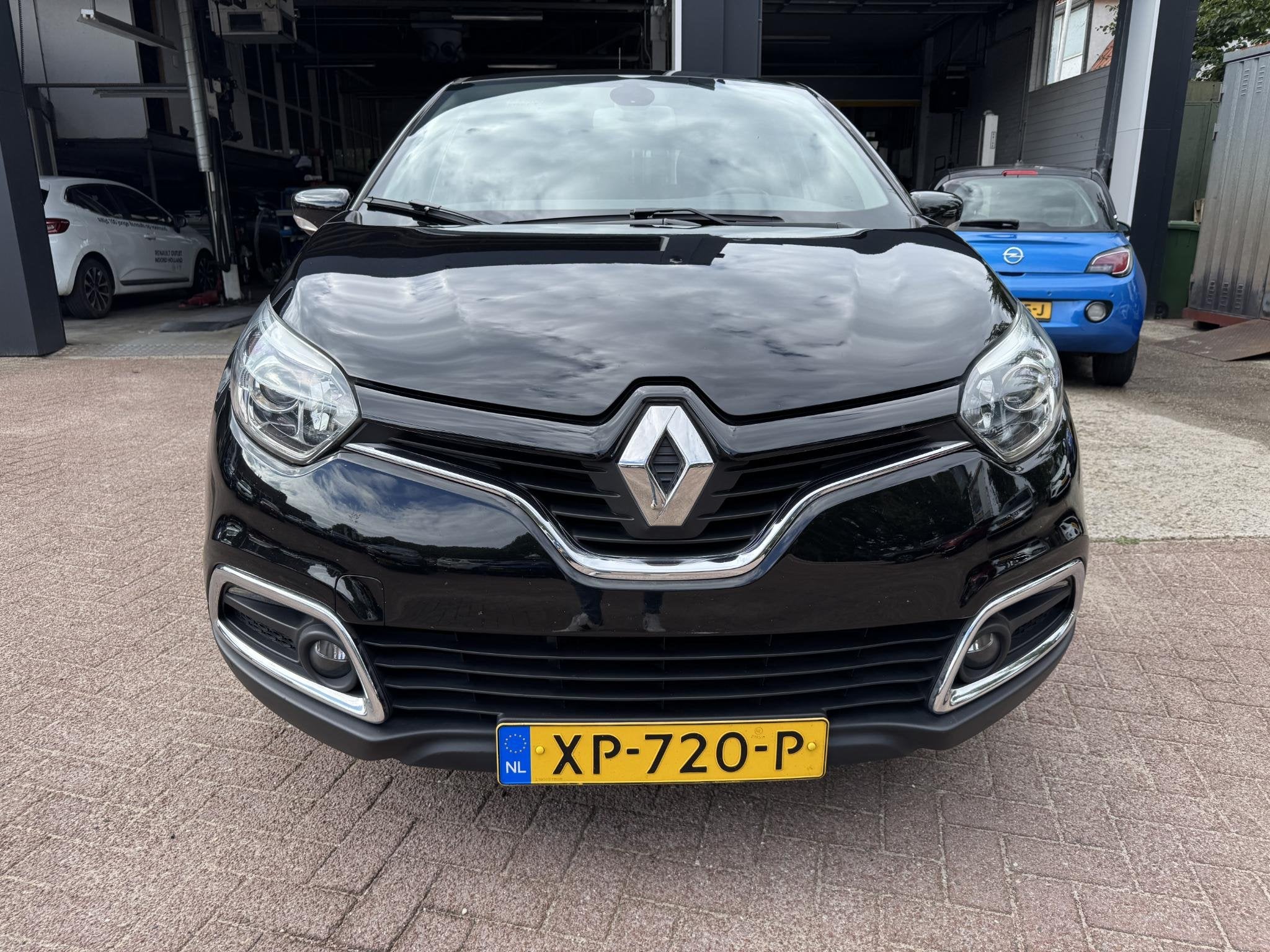 Renault Captur 1.2 TCe Dynamique, Stof, Euro 6, 4 cilinders, Automatische klimaatregeling