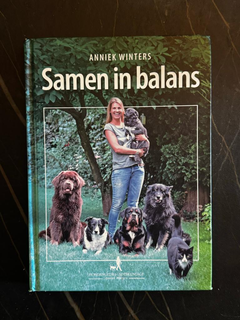 Samen in balans - Annick Winters (Hondengedragskundige), Ophalen of Verzenden, Zo goed als nieuw, Honden