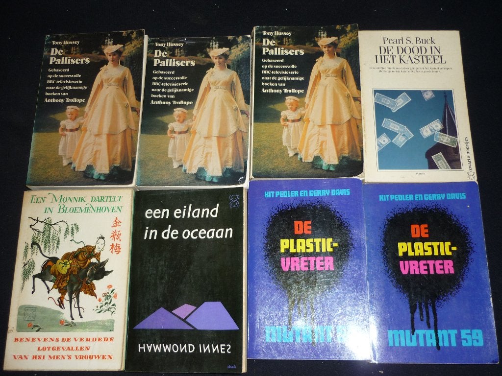 Verschillende zwarte beertjes pockets, Boeken, Detectives, Ophalen of Verzenden, Gelezen