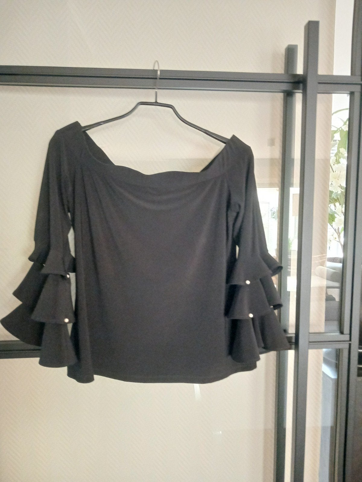 Joseph Ribkoff Zwart Off-Shoulder Shirt met Parels, Maat 40, Ophalen of Verzenden