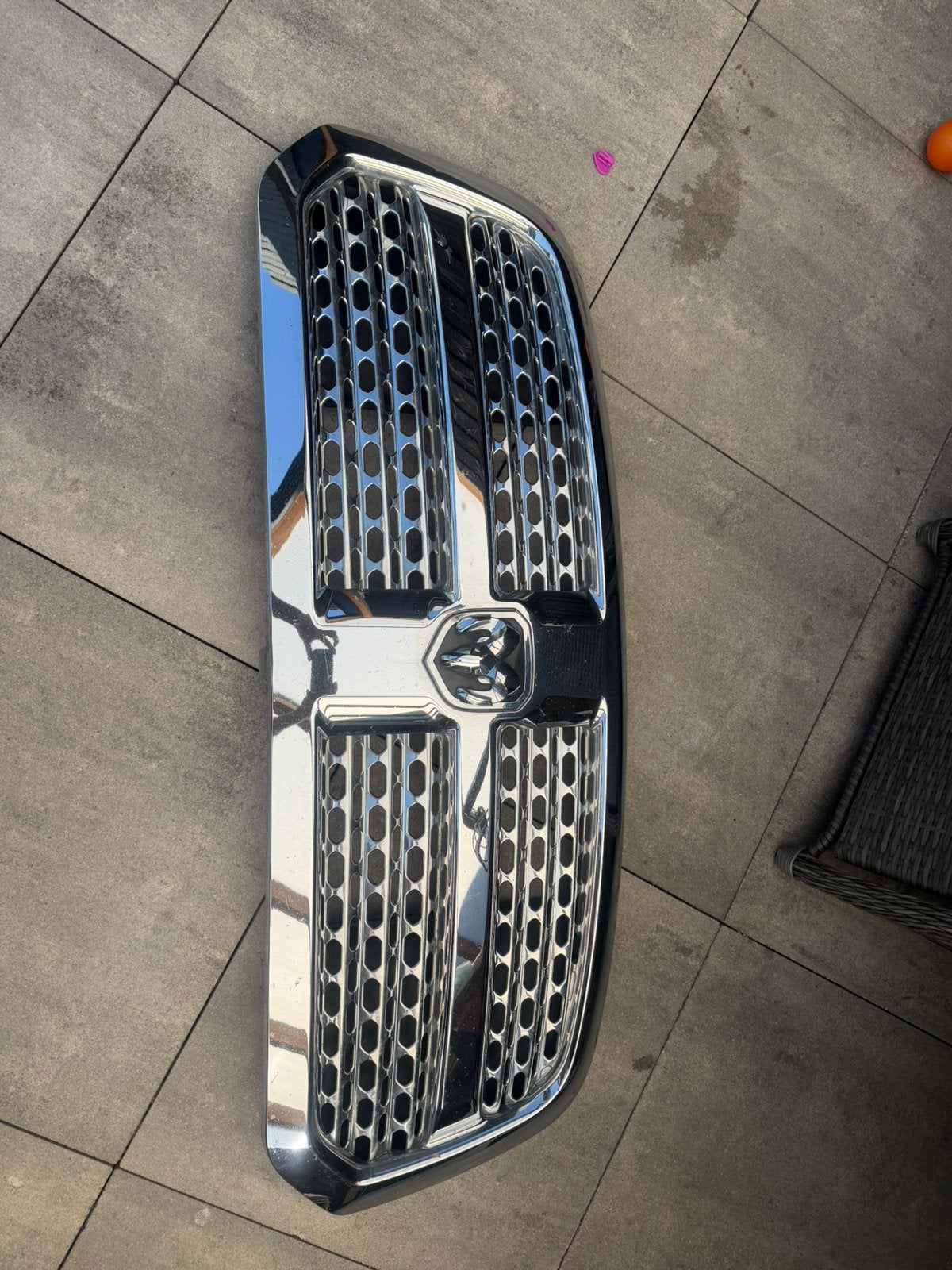 Chrome grille dodge ram 1500 2013, Ophalen, Voor, Dodge, Motorkap