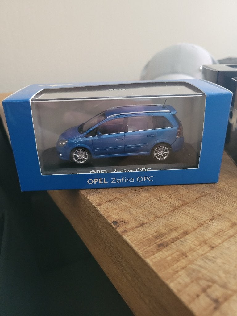 opel zafira B opc minichamps 1:43, Ophalen of Verzenden, Zo goed als nieuw, Auto, MiniChamps