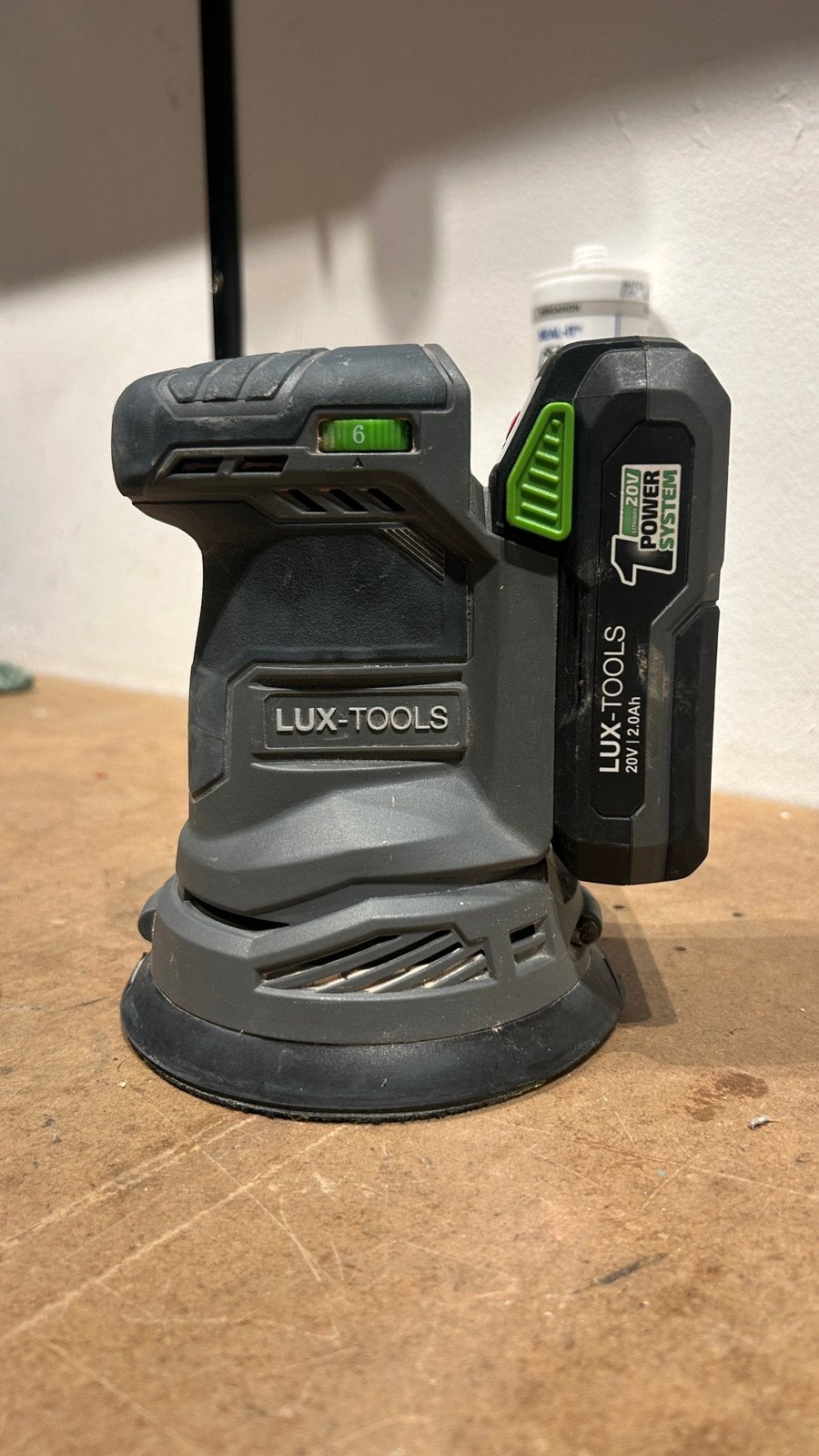 LUX 20V Schuurmachine, Ophalen of Verzenden, Zo goed als nieuw, Minder dan 600 watt, Vlakschuurmachine
