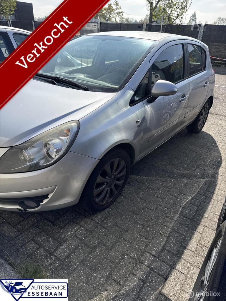 Opel Corsa 1.2-16V Cosmo AUTOMAAT DEFECT, Auto's, Opel, Euro 5, 86 pk, Gebruikt, 750 kg