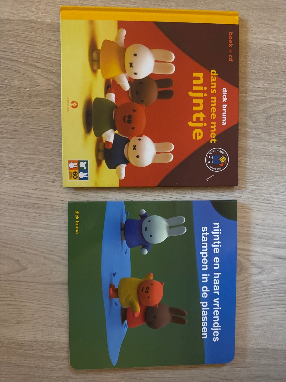 Nijntje boeken: 'Dans mee met Nijntje' (boek+cd) & 'Stampen, Fictie algemeen, Jongen of Meisje, Nieuw, Ophalen of Verzenden